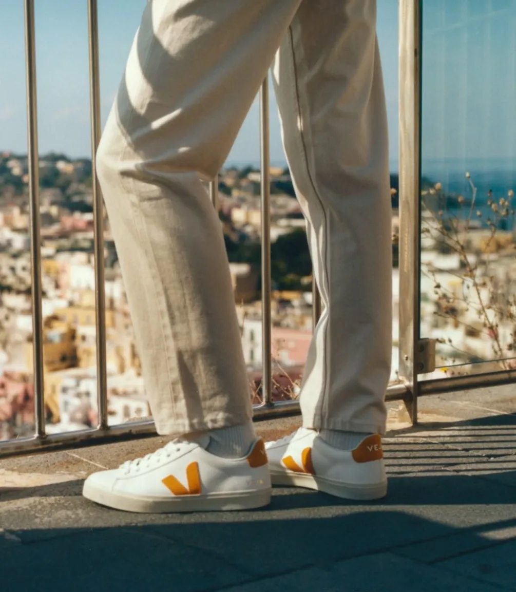 CAMPO LEATHER WHITE OURO<VEJA Shop
