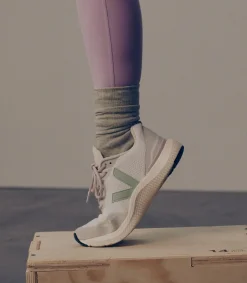 IMPALA ENGINEERED-MESH EGGSHELL MATCHA<VEJA Flash Sale