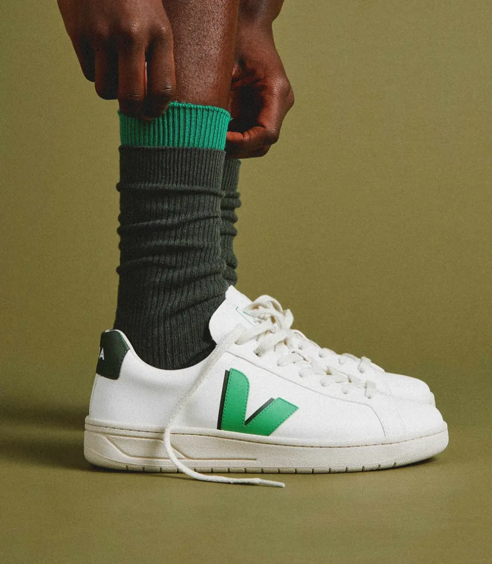 URCA CWL WHITE LEAF CYPRUS<VEJA Outlet