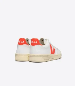V-10 CWL WHITE ORANGE FLUO<VEJA Clearance