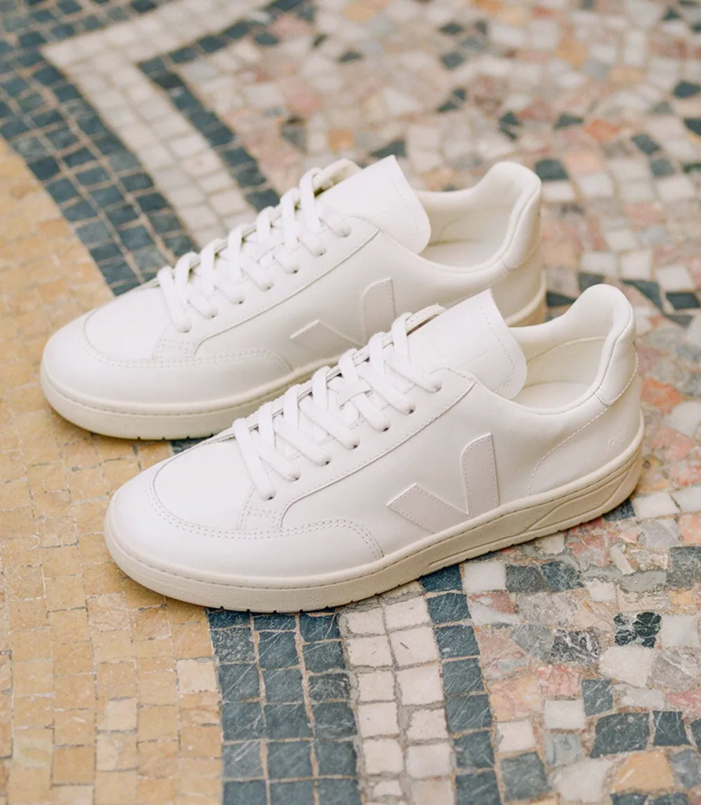V-12 LEATHER WHITE<VEJA Fashion