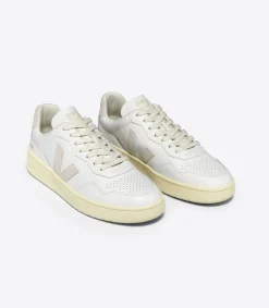 V-90 LEATHER WHITE NATURAL<VEJA Online