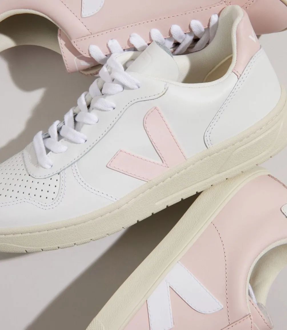 V-10 LEATHER WHITE PETALE<VEJA Flash Sale